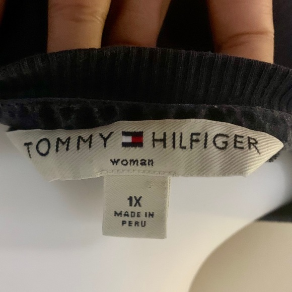 Tommy Hilfiger crewneck rhinestone pullover - Picture 7 of 7